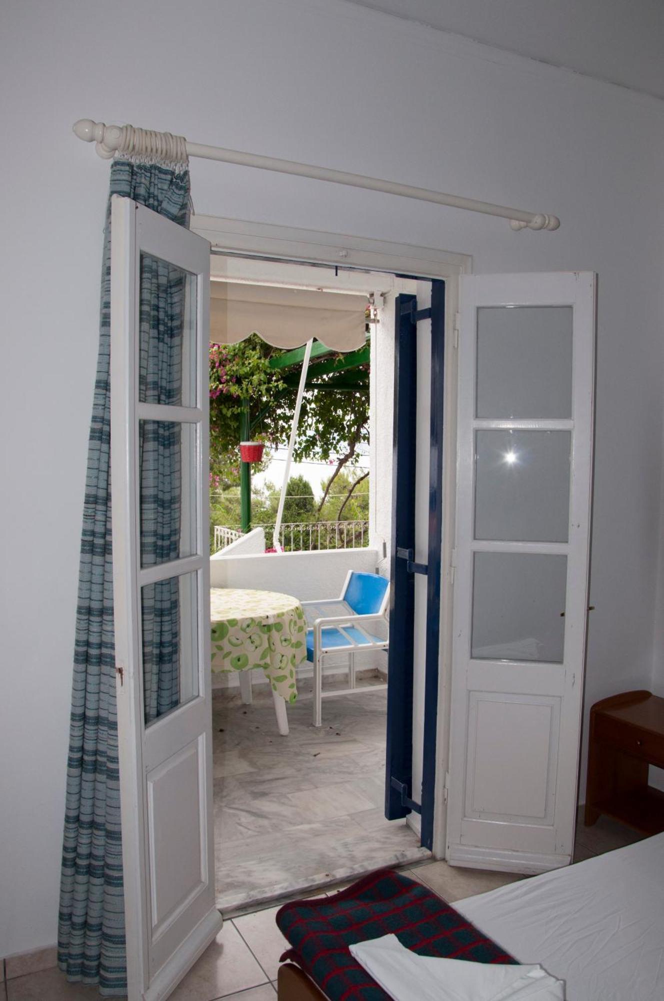 Tatsis Apartments Masouri Buitenkant foto