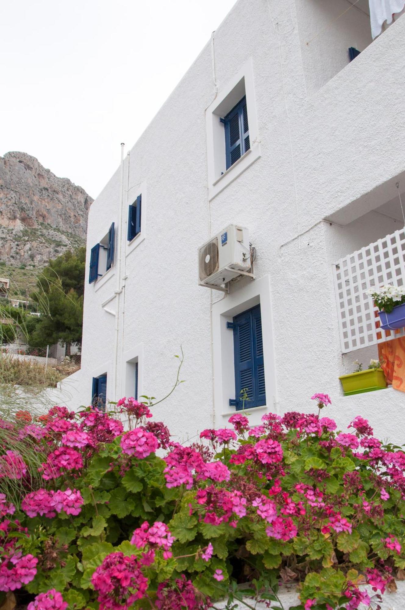 Tatsis Apartments Masouri Buitenkant foto