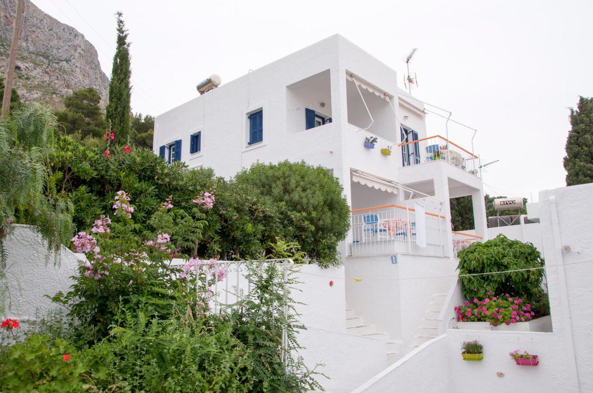 Tatsis Apartments Masouri Buitenkant foto